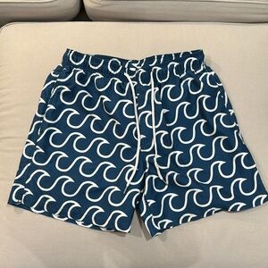 Southern Tide Trunks - M